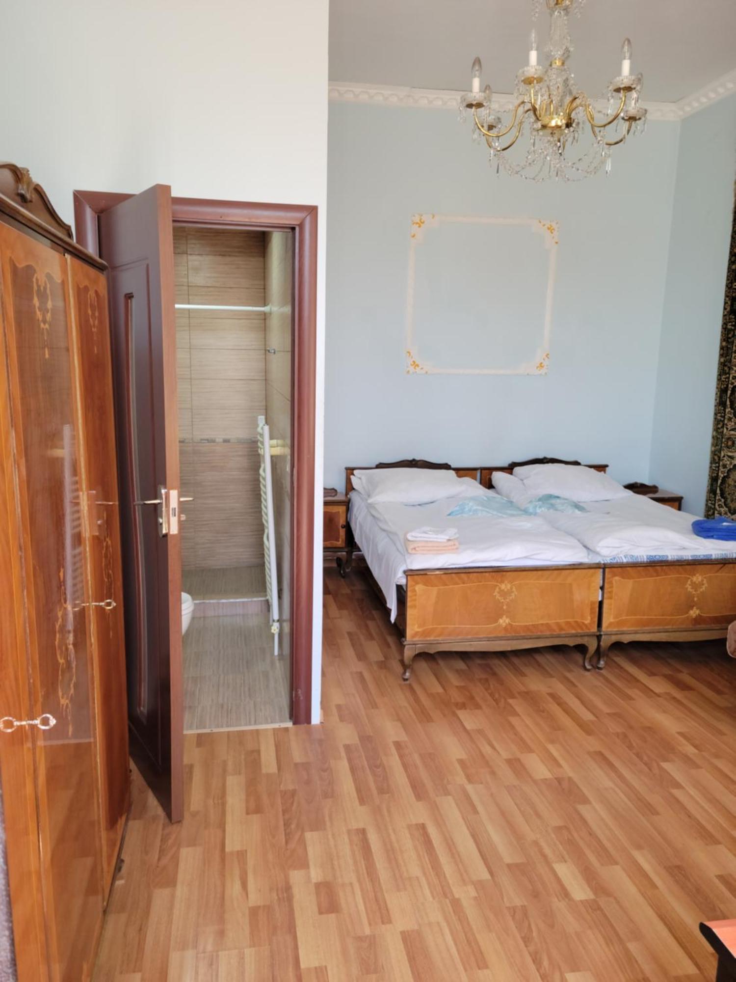 Artush & Raisa B&B Gjumri Eksteriør billede