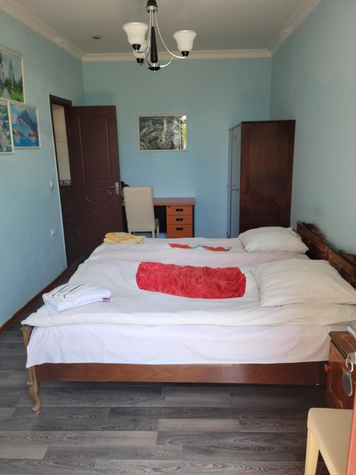 Artush & Raisa B&B Gjumri Eksteriør billede