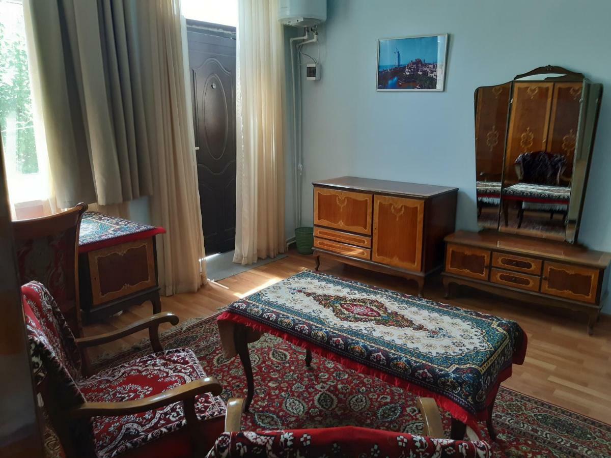 Artush & Raisa B&B Gjumri Eksteriør billede